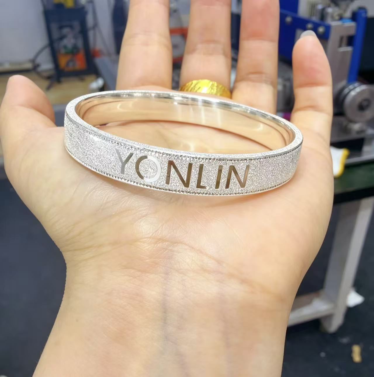 sterling silver cat eye bracelet supports customized name and pattern
