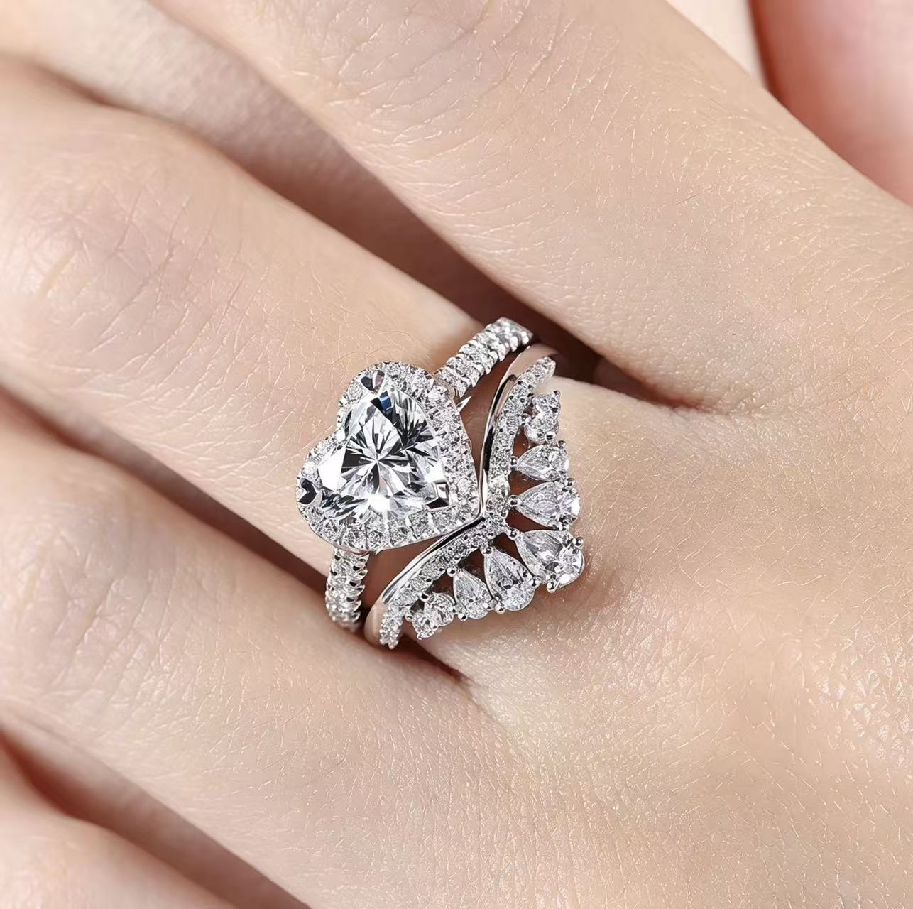 Heart shaped double layered ring