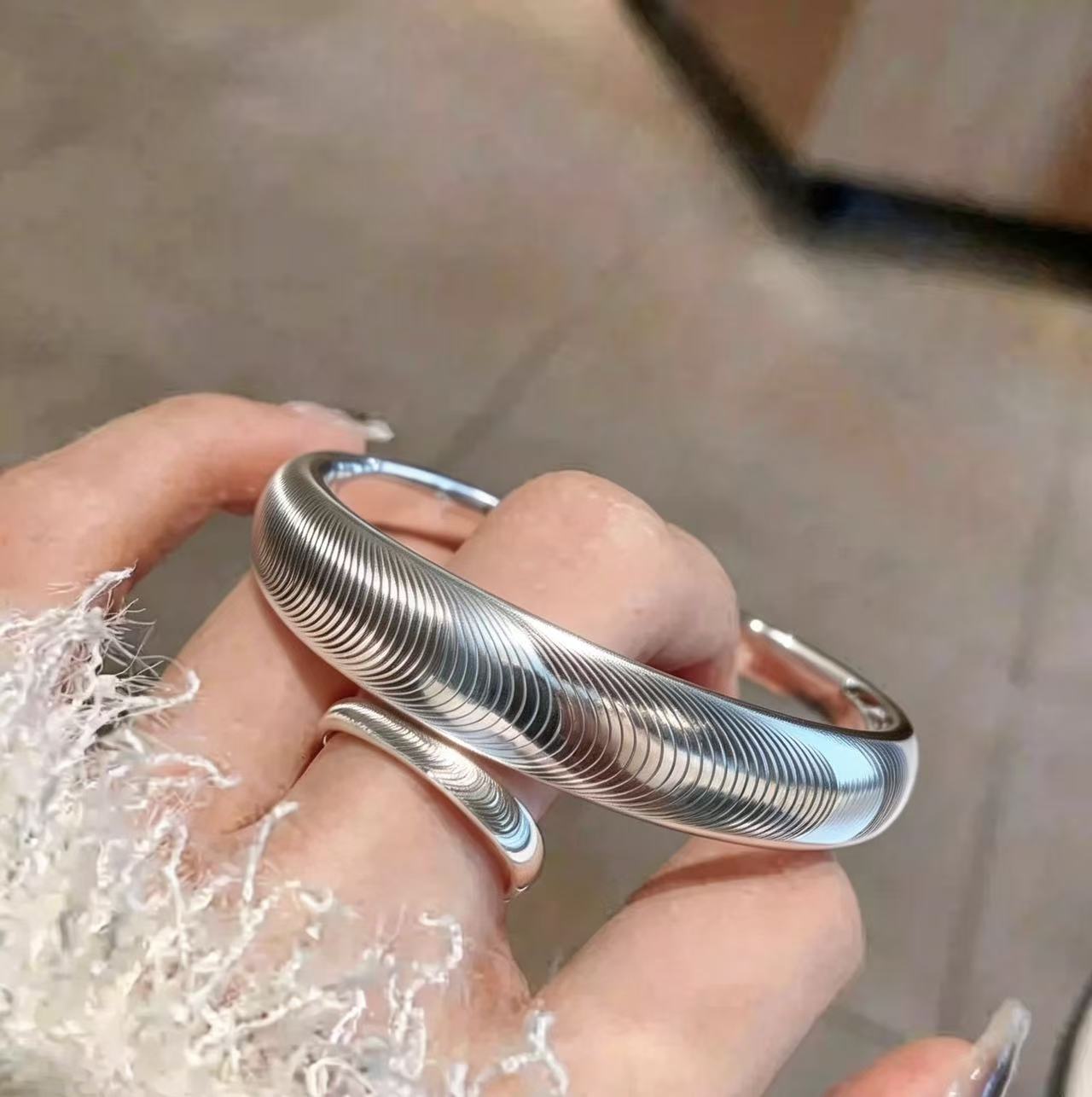 sterling silver cat eye bracelet supports customization