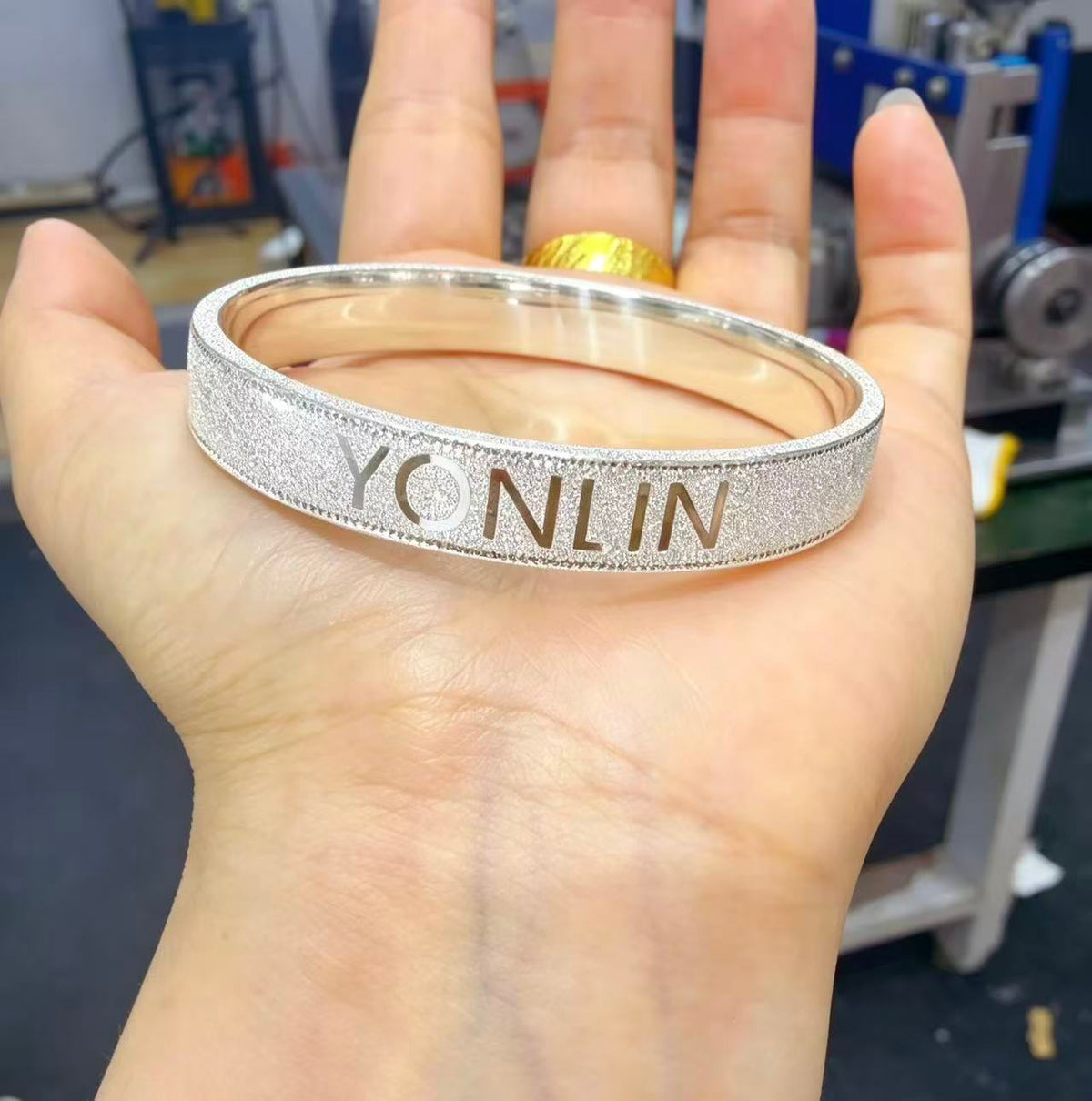 sterling silver cat eye bracelet supports customized name and pattern