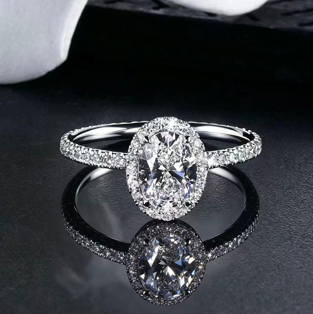 Oval diamond ring
