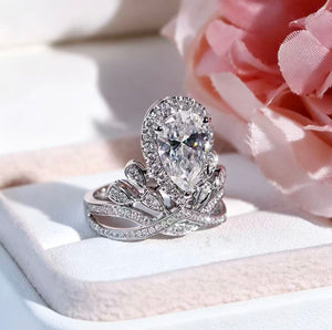 Crown droplet shaped platinum ring