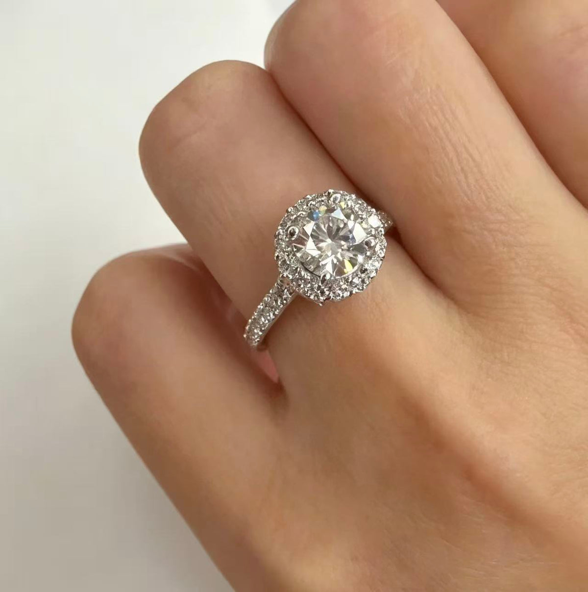 Round Platinum PT950 Ring