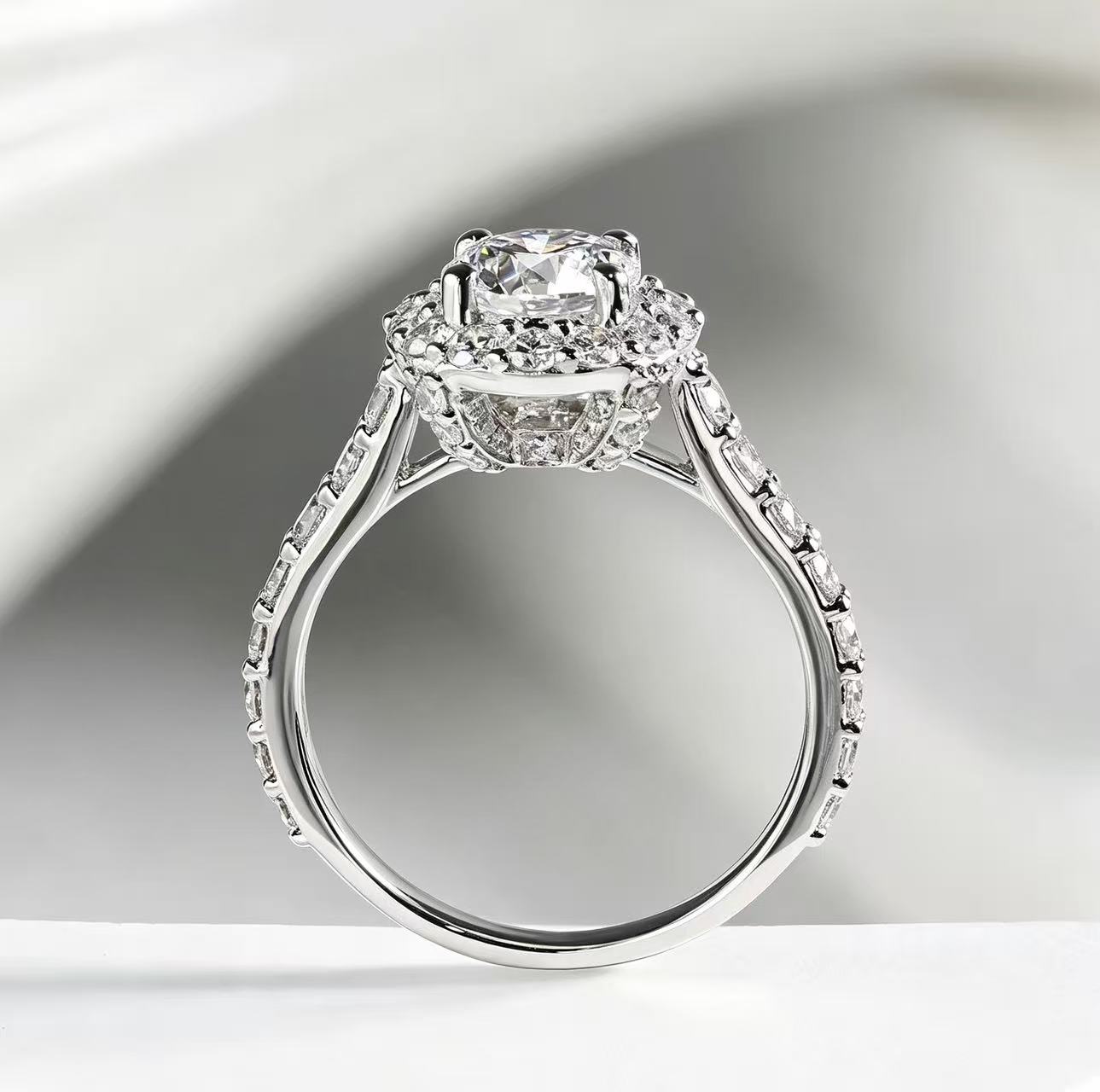 Round Platinum PT950 Ring